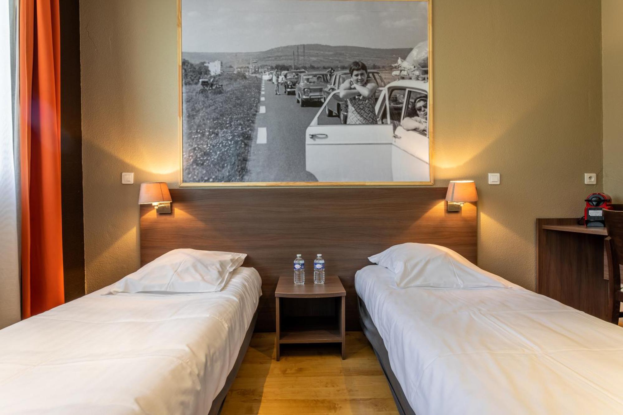 Logis Hotels Et Restaurant La Pause Rn7 La Coucourde Eksteriør bilde